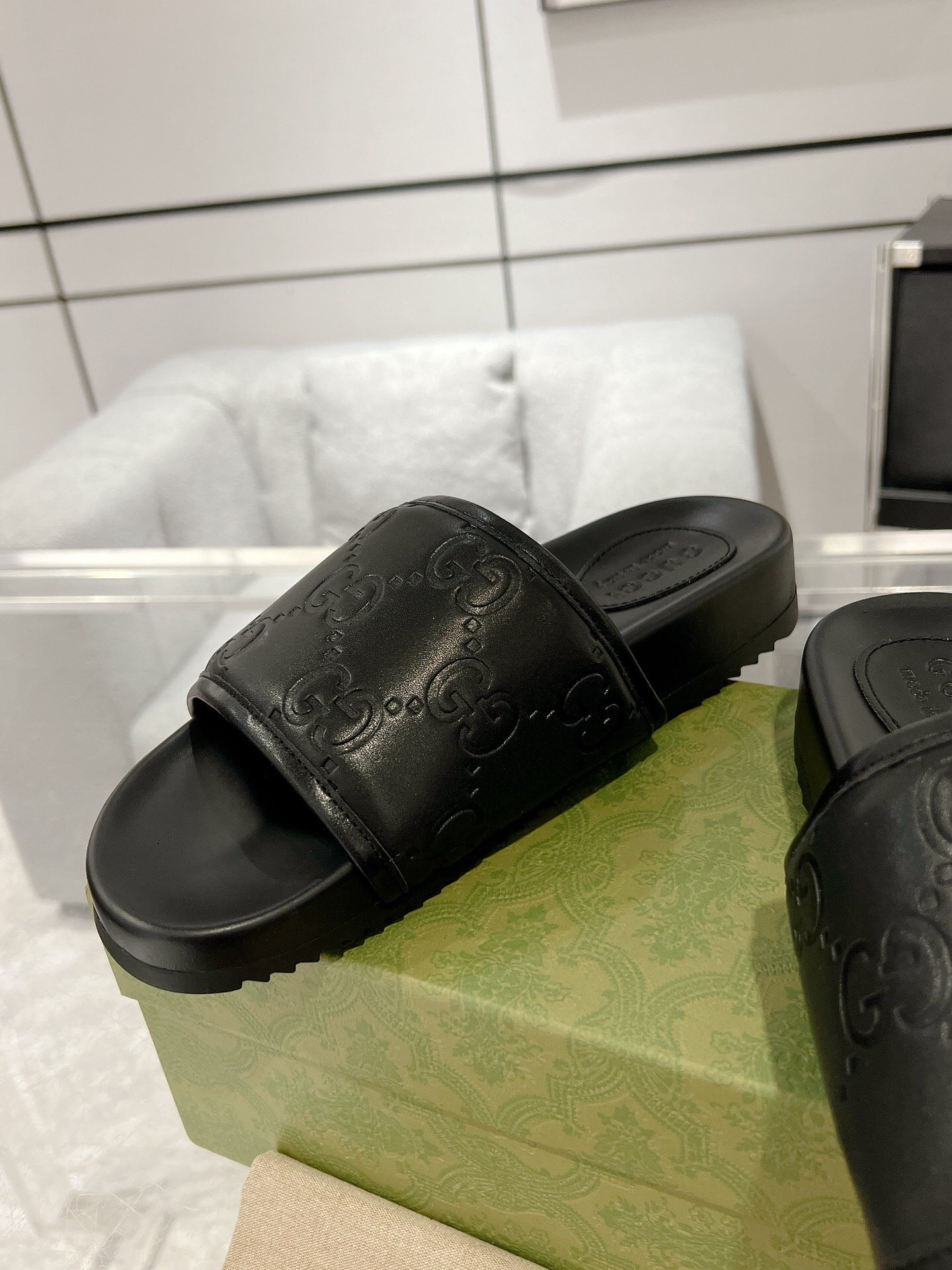 Gucci Logo Pattern Leather Slide Black - Image 8