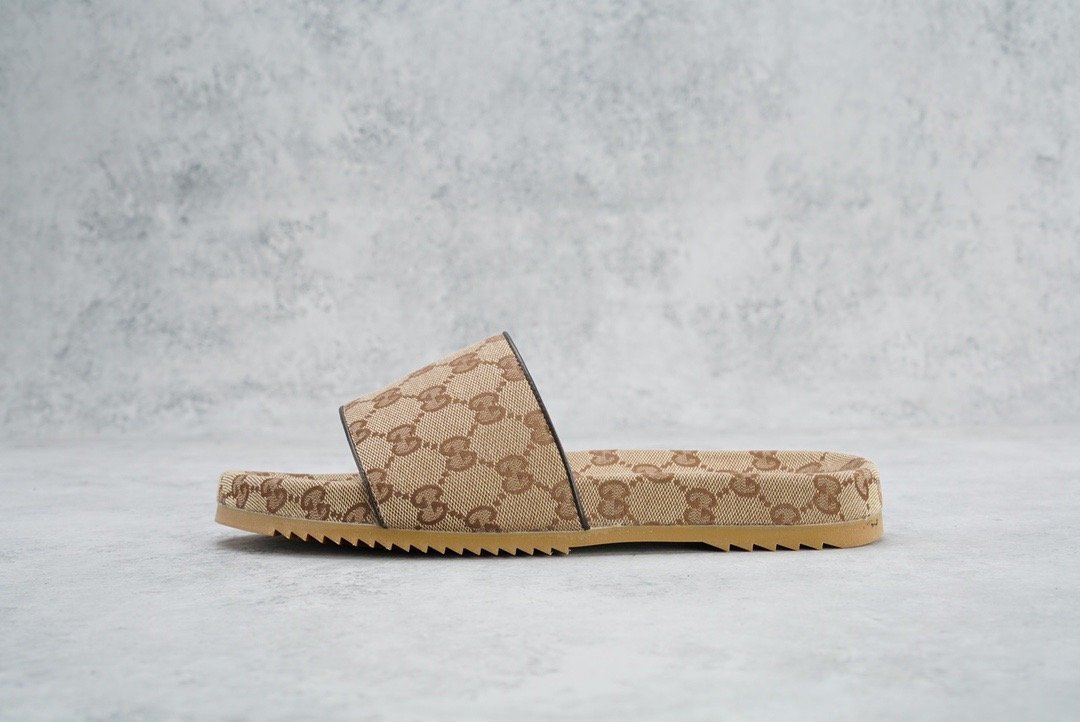 Gucci Logo Pattern Slide - Image 8