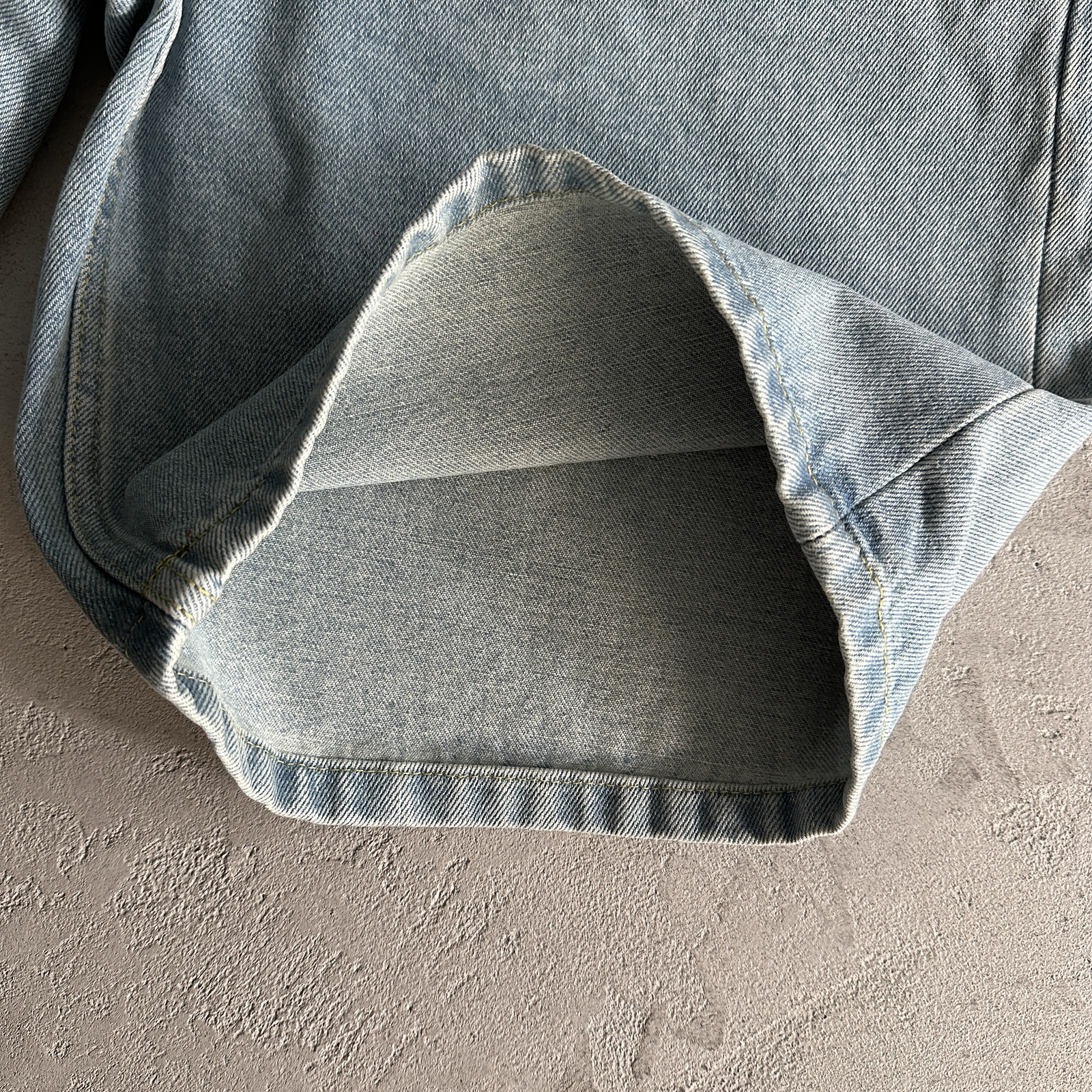 Corteiz Island Baggy Shorts - Image 9