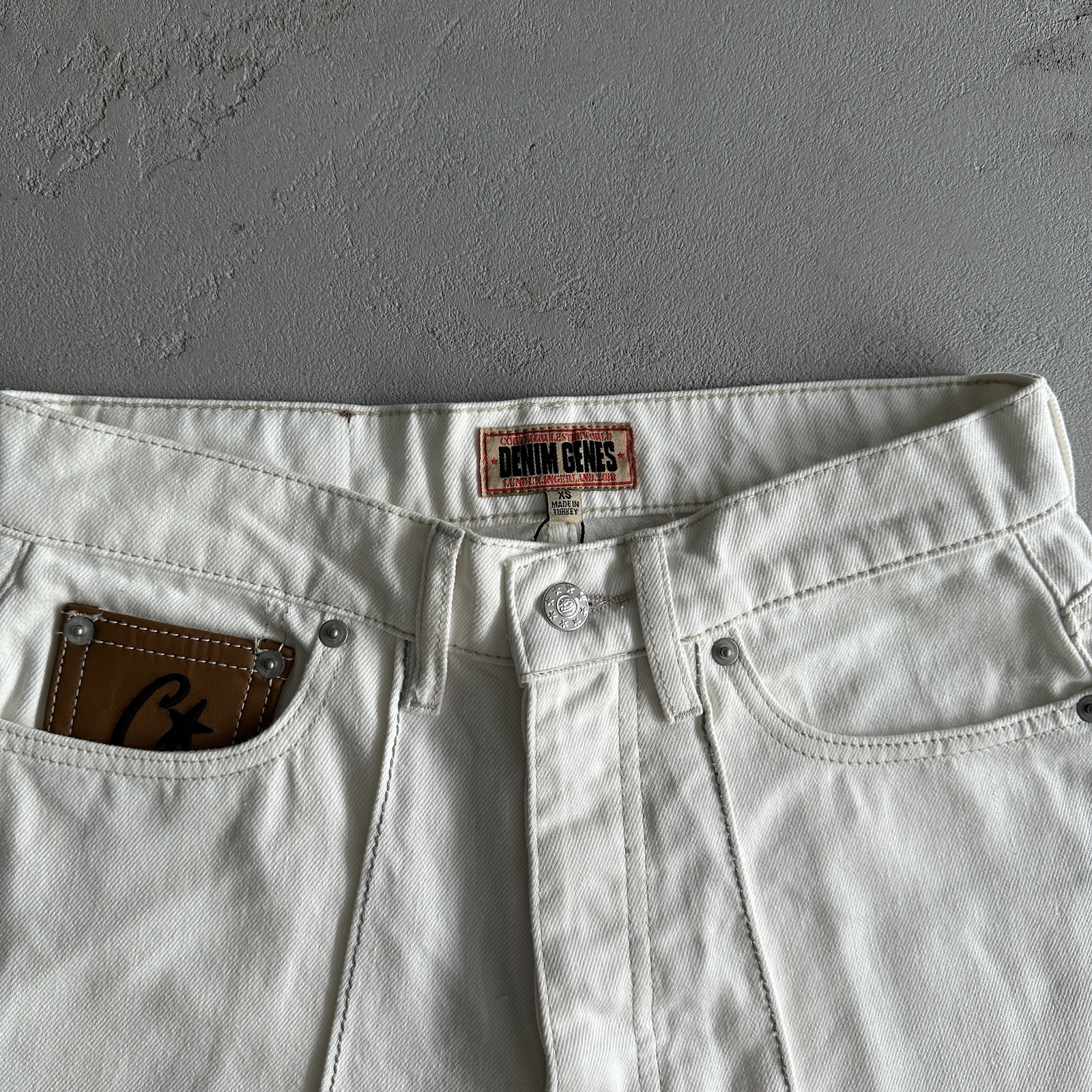 Corteiz Denim Shorts Jeans-White - Image 4