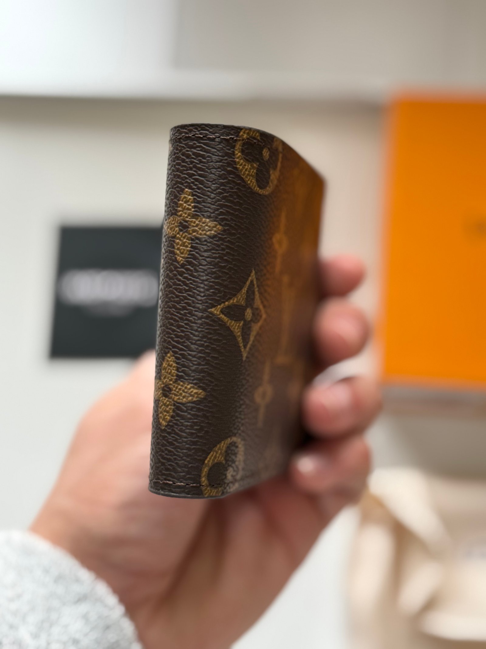 Louis Vuitton monogram bifold men’s - Image 4