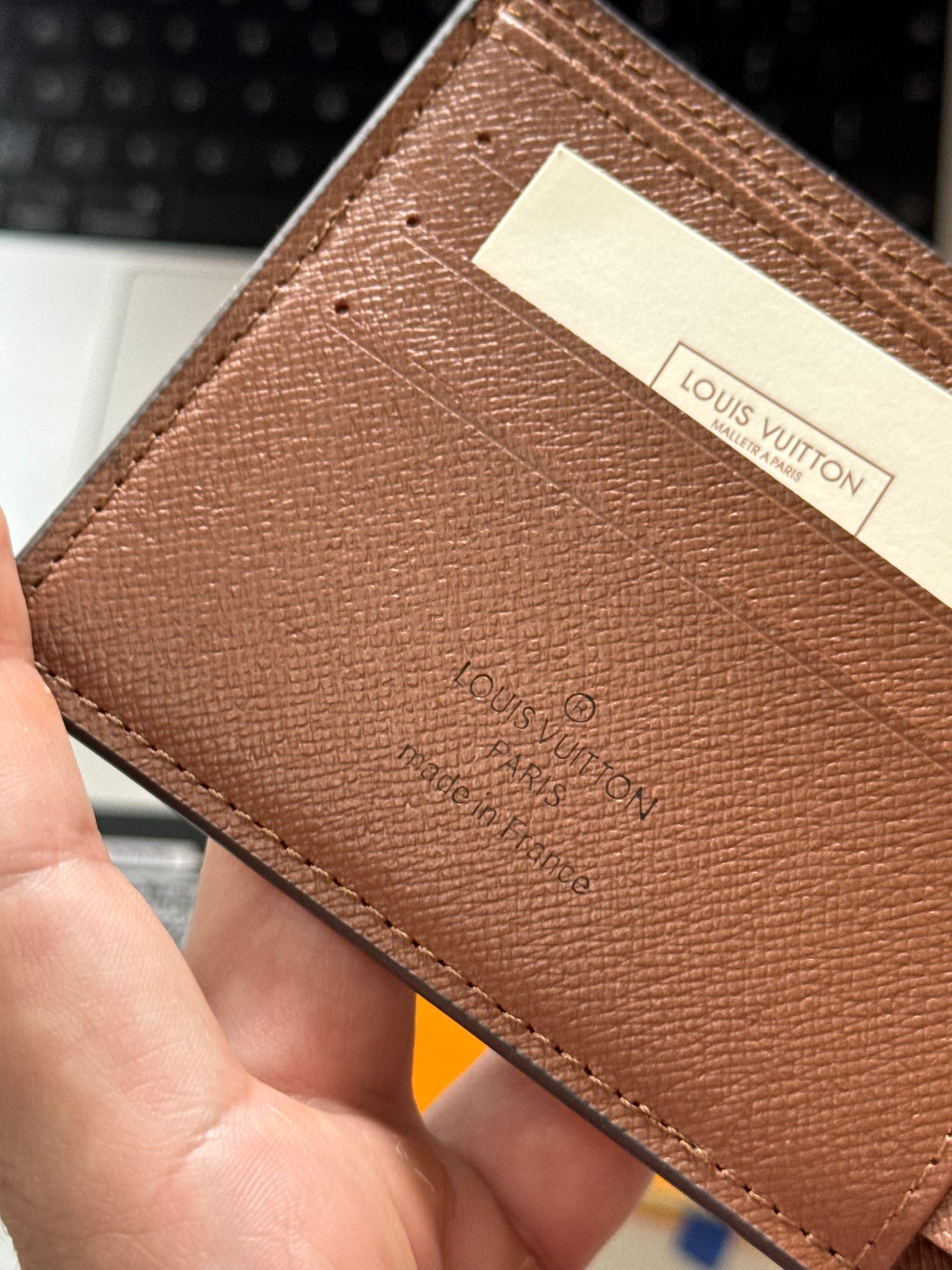 Louis Vuitton monogram bifold men’s - Image 9