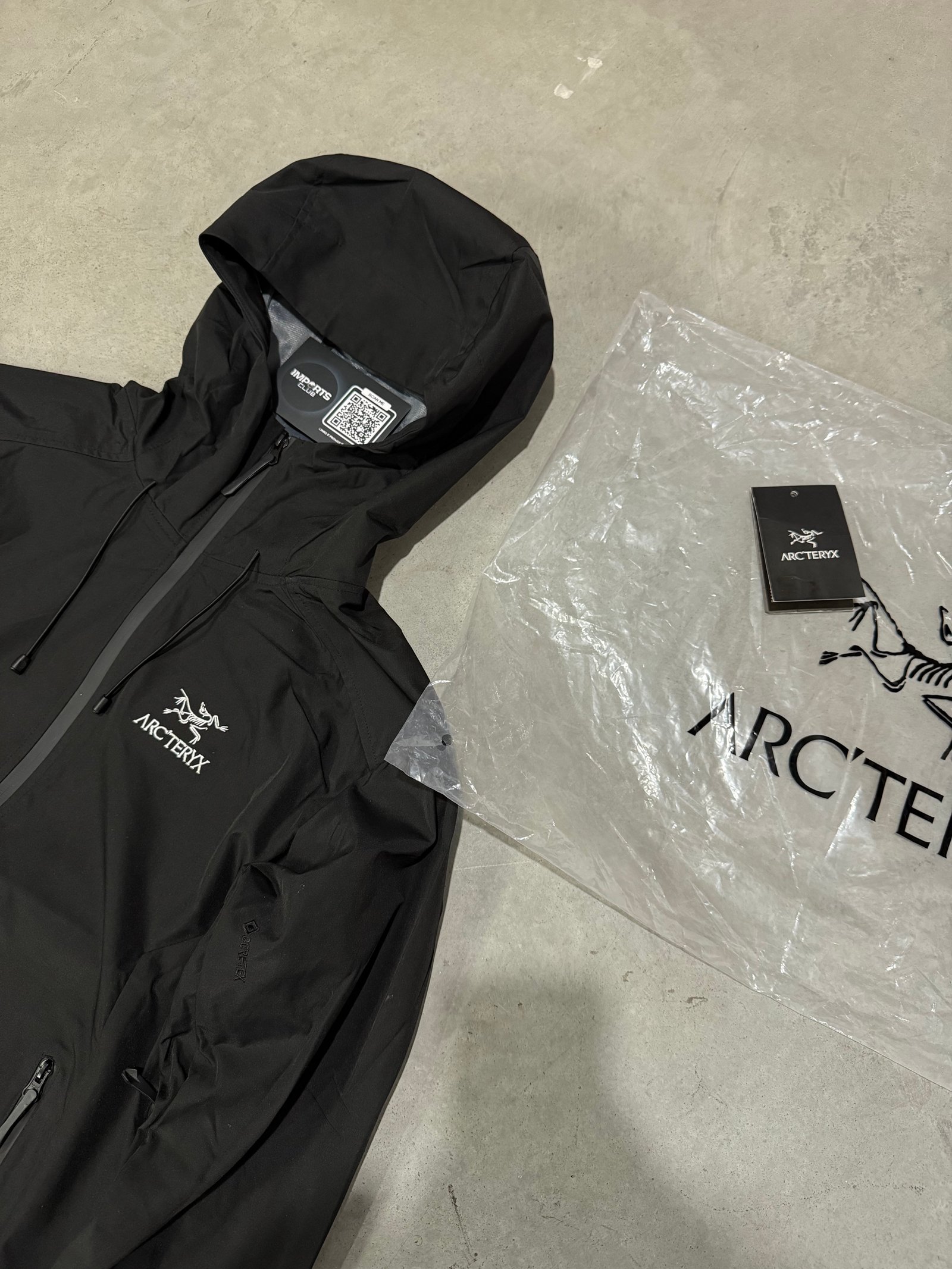 Arcteryx Mens Beta Jacket Black - Image 4